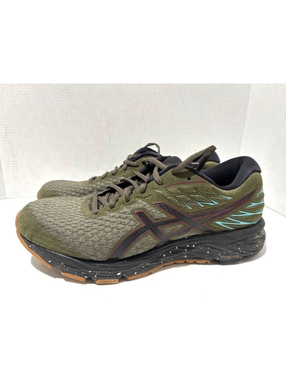 ASICS Gel-Cumulus 21 Winterized Olive Canvas running shoes olive green black